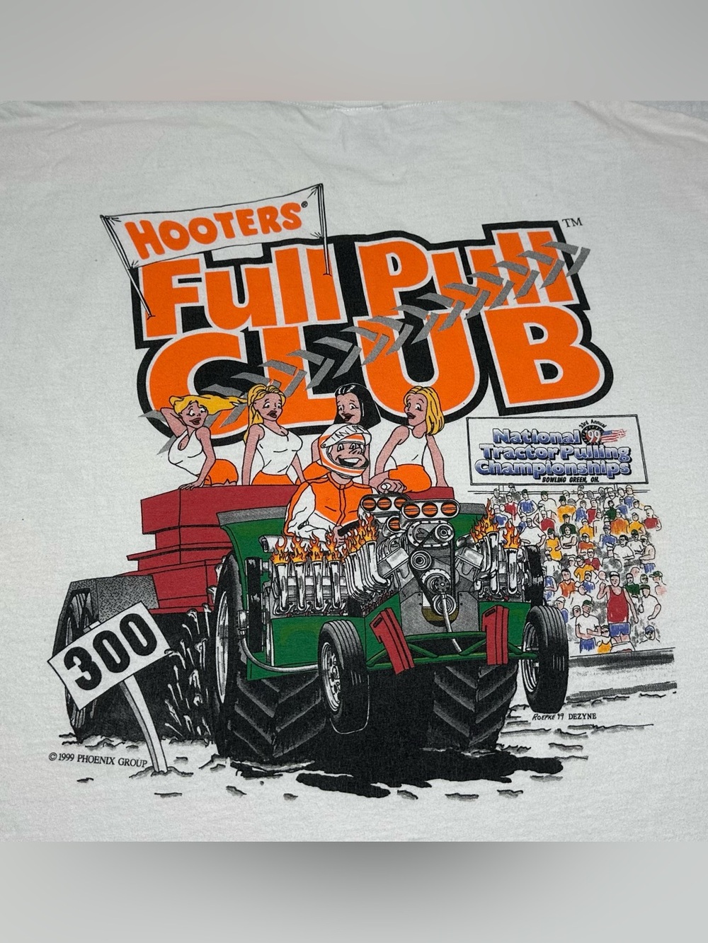 VTG Rare 90s HOOTERS Full Pull Club National Tractor Pulling T Shirt Men's 2XL